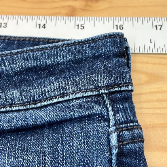 Kut from the Kloth Catherine Boyfriend Jeans Size 8 Med Wash Mid-rise EUC - Picture 10 of 12